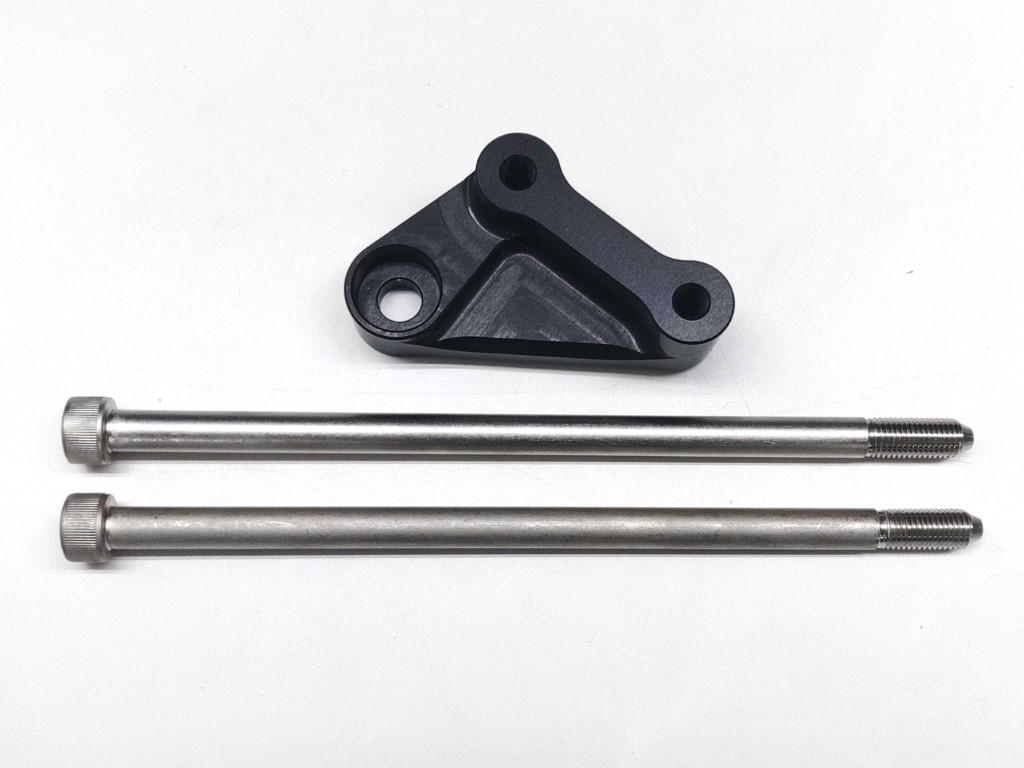 ｴﾝｼﾞﾝﾊﾝｶﾞｰ＆ﾏｳﾝﾄﾎﾞﾙﾄ（ｸﾛﾓﾘ）2本ｾｯﾄ（GPZ900R）